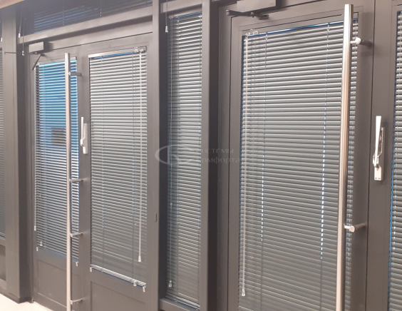 Горизонтальные алюминиевые жалюзи